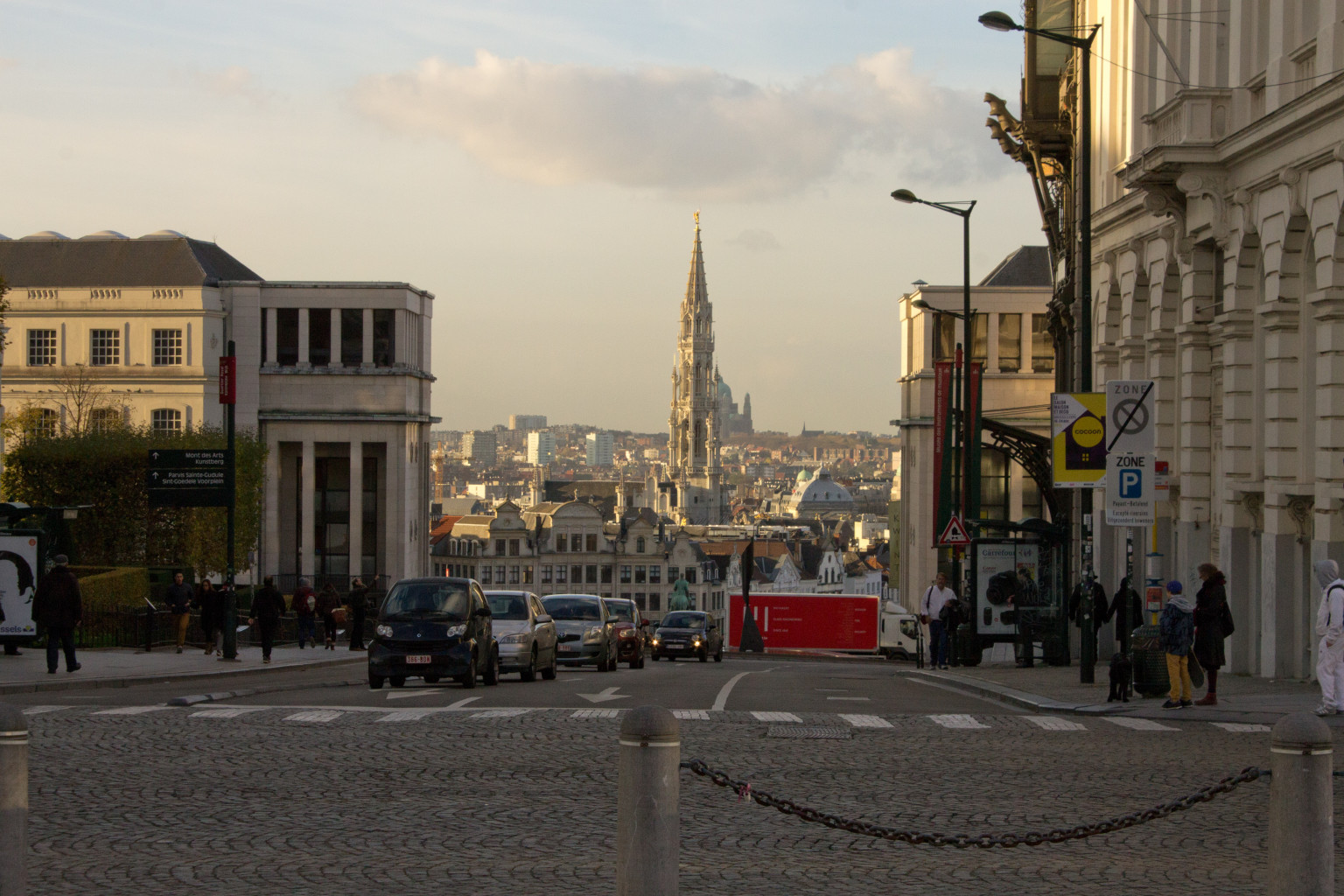A nice first look down into Brussels proper, with the grand spire of the town hall dominating
