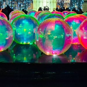 Giant Bubbles